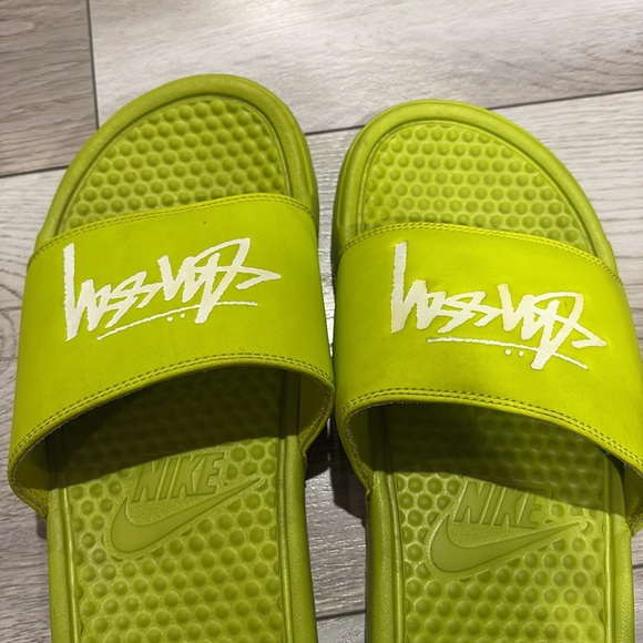 Stussy x Nike Benassi Slides Bright Cactus - Picture 7 of 7